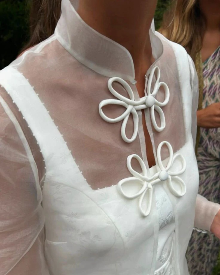 Detalle del vestido de la novia